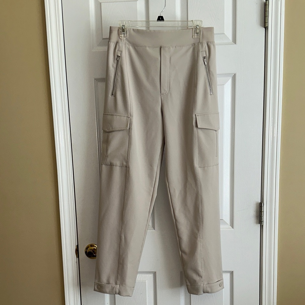 Athleta Women’s Endless Bone Cargo Pants with Zipper Pockets